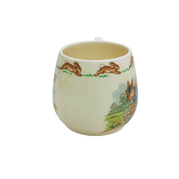 Royal Doulton Bunnykins Easter Bunny Rabbit Mug Postman Town Station Cup VTG - Picture 4 of 12